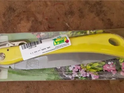 מסור מתקפל לעבודות גינון