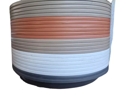 תחתית פלסטיק עגולה 074 בצבע אפור כהה