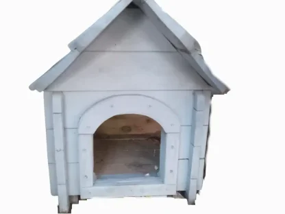 מלונה לכלב גג משולש עץ צבוע אפור