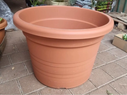 עציץ צילינדר בקוטר 045 טרקוטה מפלסטיק