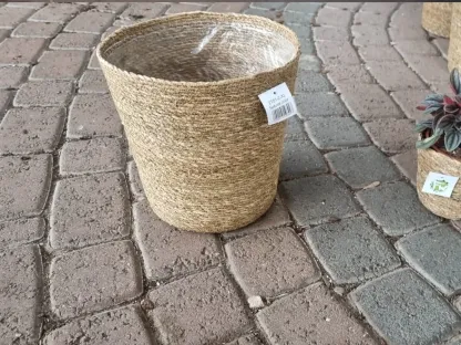 סל קש בקוטר 24 ס"מ לעציצים