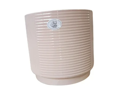 עציץ קרמיקה ורוד עדין בטקסטורת פסים בשלושה גדלים