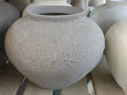 כד רומי וולקנו ירחי