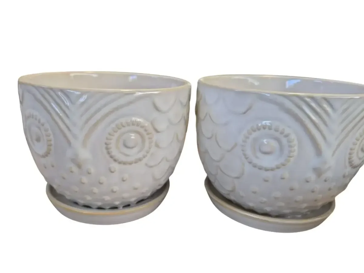 עציץ ינשוף קרמי עם תחתית 15 ס״מ