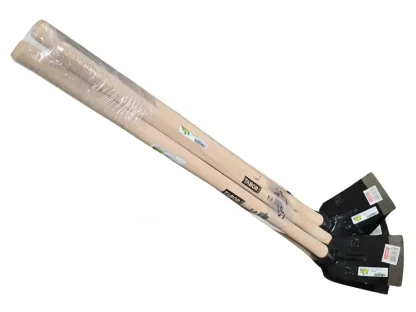 מעדר ישר J46 עם ידית עץ