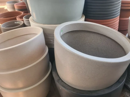 עציץ גדול לעץ פרי אלמי