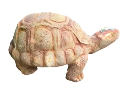 צב כתום מבטון עמיד ויציב