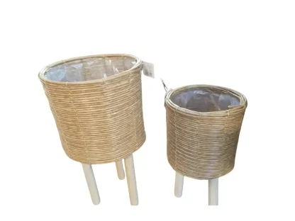 עציץ קש צילינדר עגול על רגליים