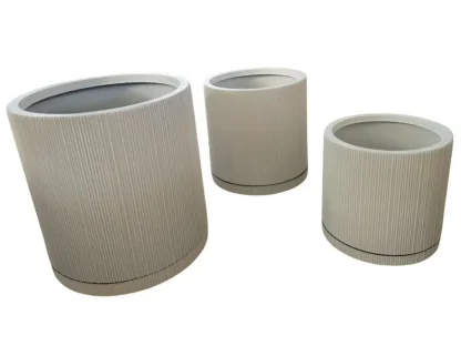 עציץ צילינדר פסים בצבע קרם בשלושה גדלים