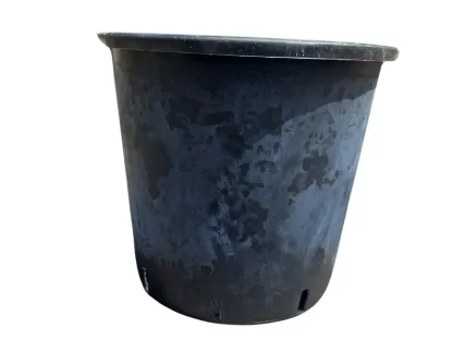 מכל שתילה שחור בנפח נומינלי של 25 ליטר