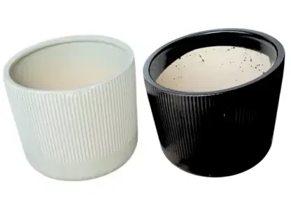 עציצי קרמיקה פסים – לבן שחור וירוק־בהיר בשלושה גדלים