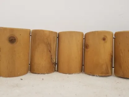 טרסת עץ מלא, טרסה מעץ,  גדר עץ טבעי מלא מתכווננת לתיחום, לנוי וליצירת טרסות מעץ מחוסם. בגובה 15 ס"מ