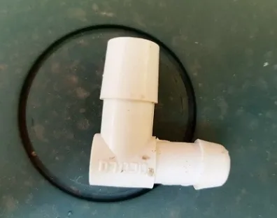 זוית קונית ליציאת מכלול-נקז