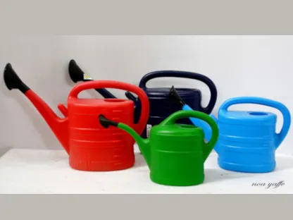 4 משפכים בגדלים וצבעים שונים