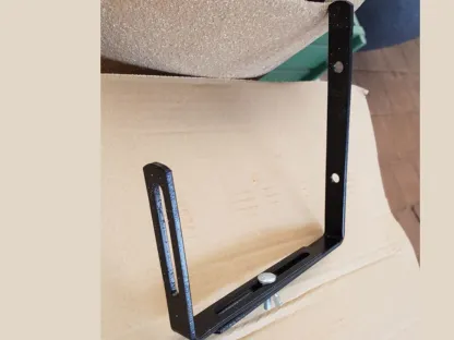 מתלה אדניות מתכוונן לקיר