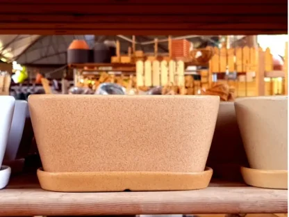 אדנית אובלית חמרה עם מרקם חמים ומחוספס קלות