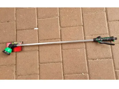 אקדח עם מוט מאריך 60 סמ מתכוונן להשקיה