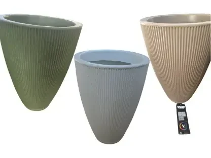 עציץ ברזילאי קוני עם תחתית בצבע ירוק-פיסטוק, לבן מנוקד ומוקה עם תחתית